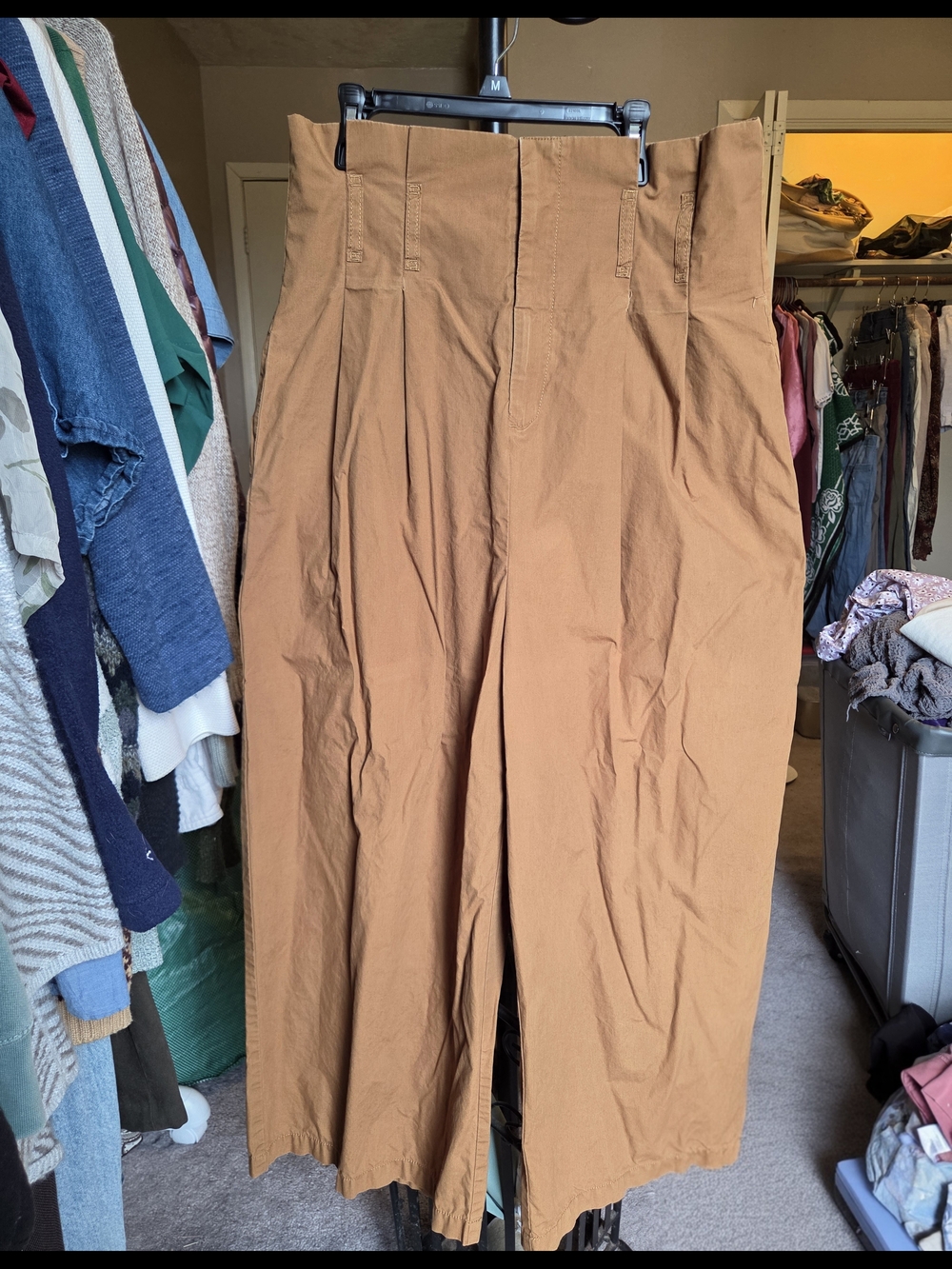 Kimchi Blue High-Waist Wide-Leg Chinos in Camel